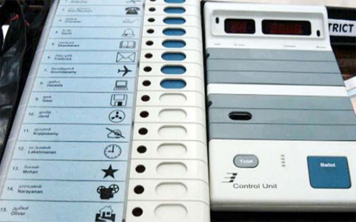 ইভিএম নিয়ে ভারতেও বিতর্ক