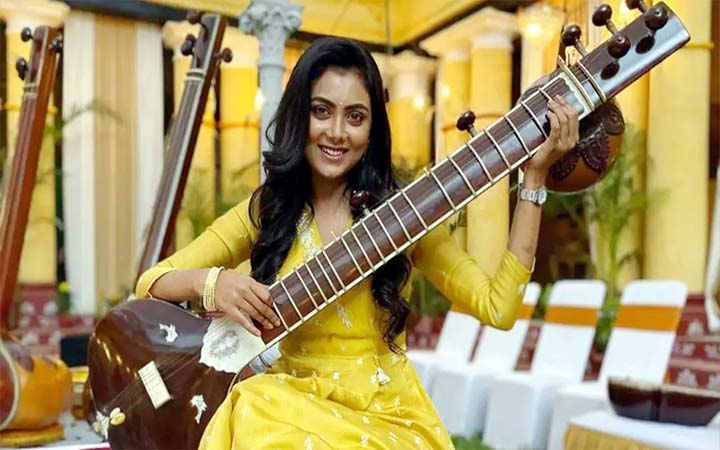 শাকিব খানের নতুন নায়িকা ইধিকা পাল