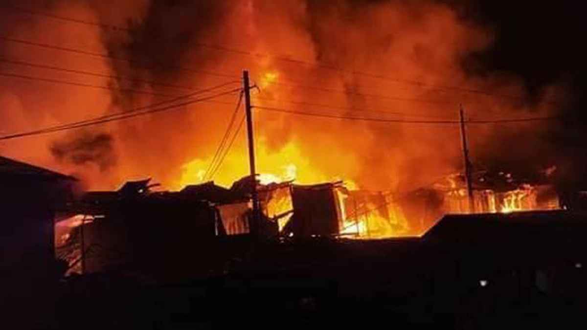 রাজশাহী নিউমার্কেটের কাঁচাবাজারে আগুন