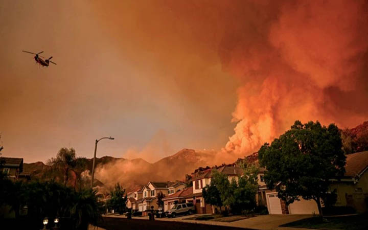 লস অ্যাঞ্জেলেসে ভয়াবহ দাবানল