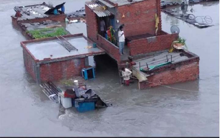 উত্তরখণ্ডে প্রবল বর্ষণ, বন্যায় প্রাণহানী ৩৪