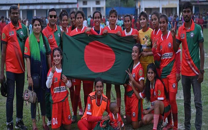 কলকাতাকে হারিয়ে ফাইনালে বাংলাদেশের মেয়েরা