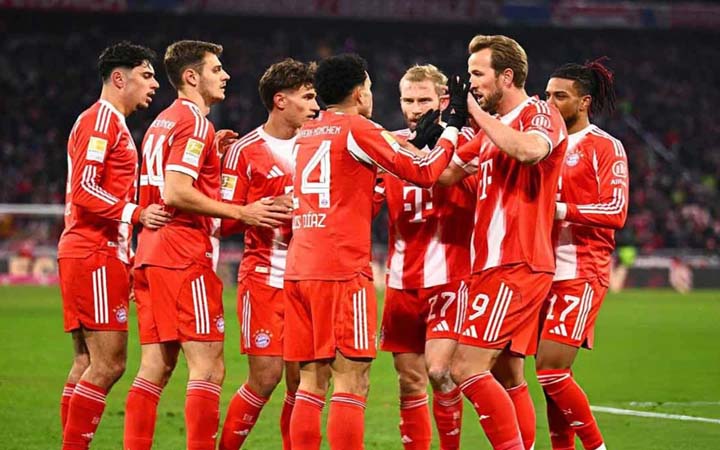 বায়ার্নের গোলবন্যায় ভেসে গেল ভলসবুর্গ