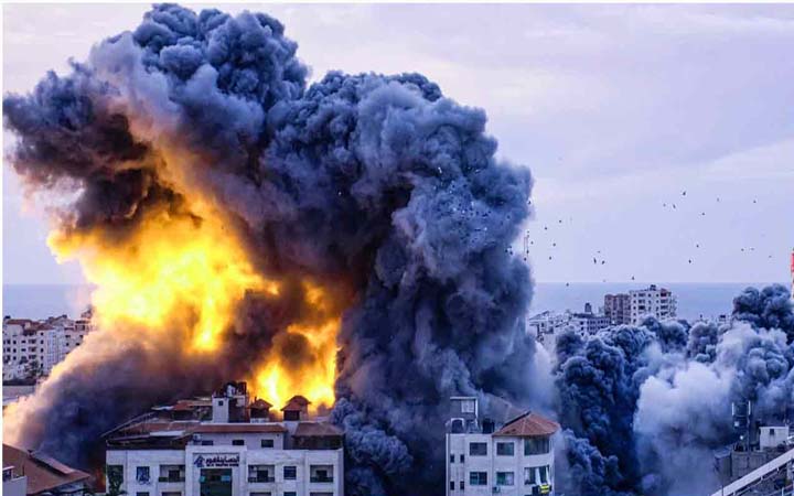 গাজায় ২৩ দিনে নিহত ৮৩০৬