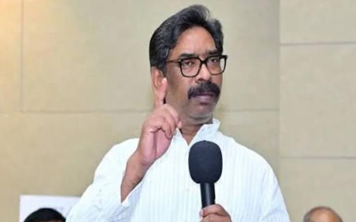 শিক্ষার্থীদের বিক্ষোভের মুখে ৫ বড় ঘোষণা ঝাড়খণ্ড মুখ্যমন্ত্রীর