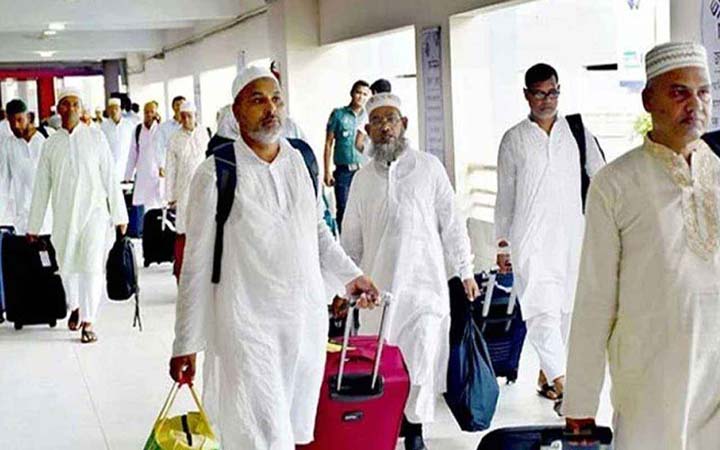 দেশে ফিরেছেন ৫৬ হাজার ৭৪৮ হাজি