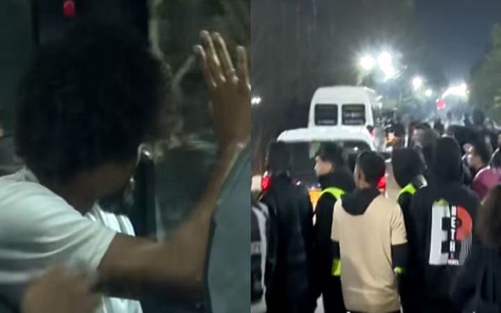 হামজাকে এক নজর দেখতে শিলংয়ে প্রতিপক্ষ সমর্থকদের ভিড়