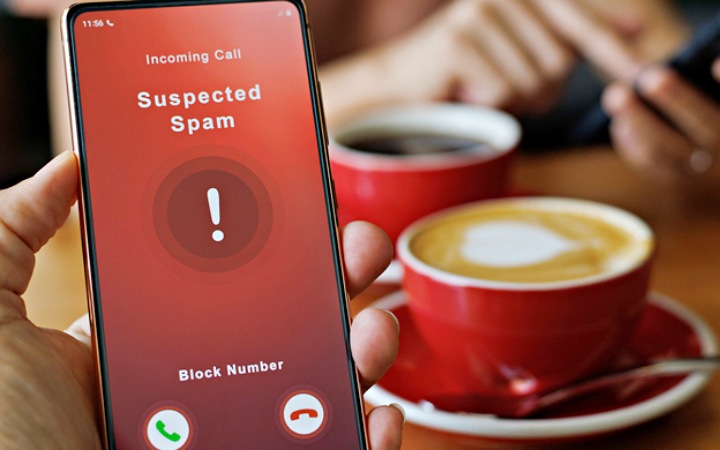 ফোনের সেটিংস বদলেই থামাতে পারবেন স্প্যাম কল আসা