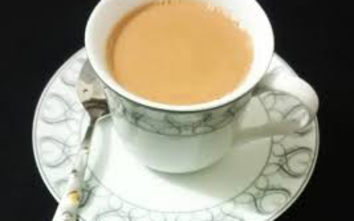 খালি পেটে দুধ চা পান করা কি সত্যিই বিপজ্জনক?