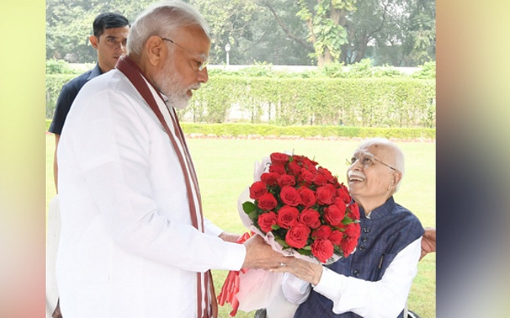 এল কে আদভানি উপহার পাচ্ছেন ভারতরত্ন