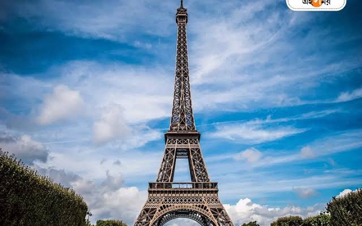 কর্মীদের ধর্মঘটের কারণে অচলাবস্থা  আইফেল টাওয়ারের