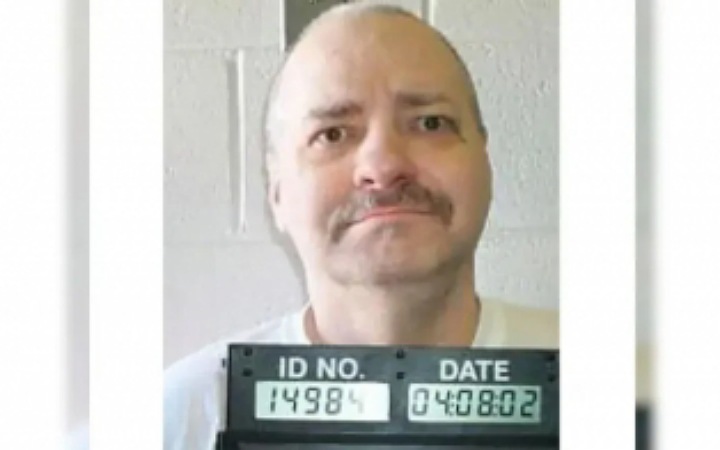 চিকিৎসক শিরা খুঁজে না পাওয়ায় মৃত্যুদণ্ড স্থগিত