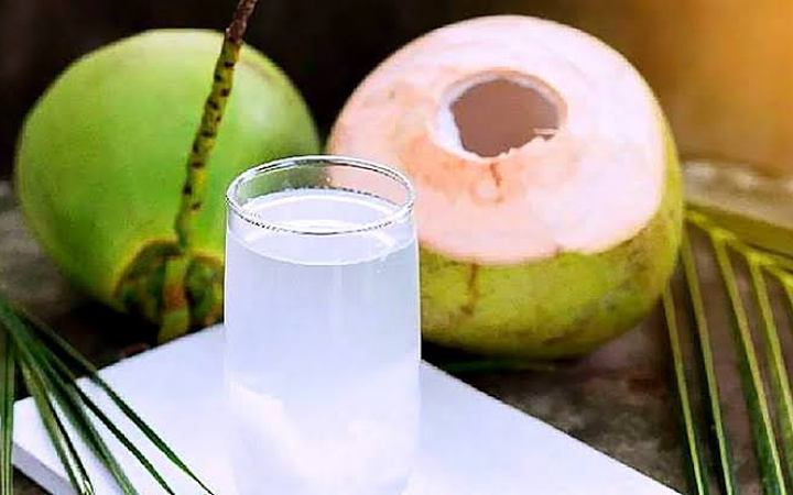 ওজন কমাতে সাহায্য করে  ডাবের পানি