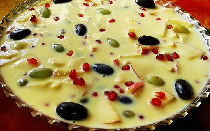 ঘরেই তৈরি করুন ফ্রুট কাস্টার্ড