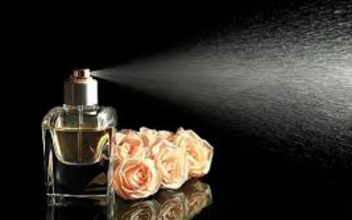 গরমে ব্যবহারের উপযোগী পারফিউম