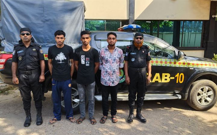 ফরিদপুরে শ্যালকদের কোপে দুলাভাই খুন : গ্রেফতার ৩