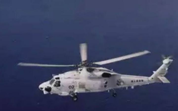জাপানে দুইটি সামরিক হেলিকপ্টার বিধ্বস্ত নিহত ১ নিখোঁজ ৭