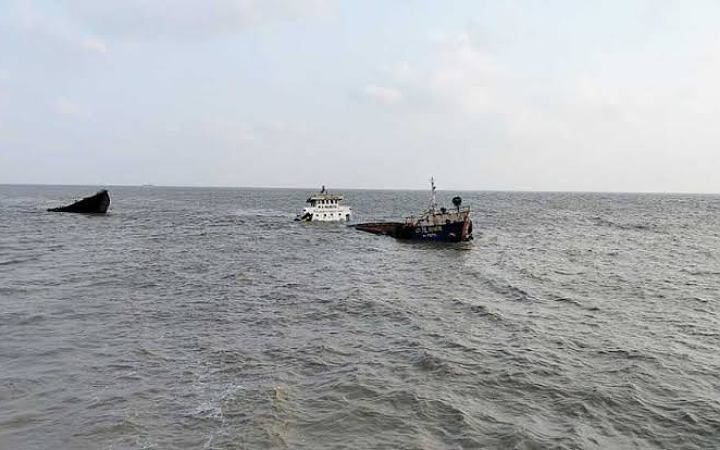 বঙ্গোপসাগরে কার্গো জাহাজ ডুবি