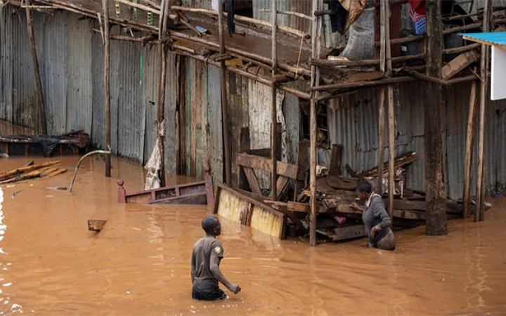 আফ্রিকার দেশ কেনিয়ায় বাঁধ ভেঙে নিহত ৪২