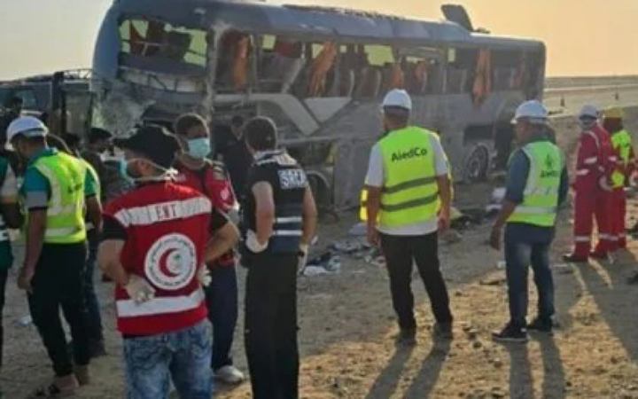 সড়ক দুর্ঘটনায় ১৪ জনের প্রাণহানি সৌদি আরবে