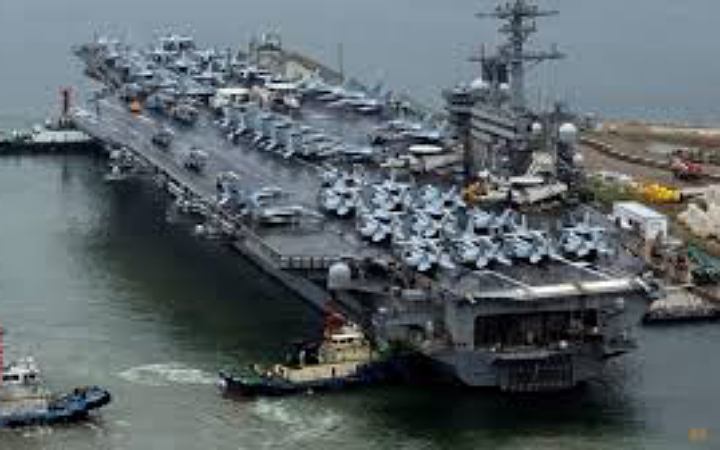যুক্তরাষ্ট্রের বিমানবাহী রণতরীসহ দুই জাহাজে হামলার দাবি হুতিদের