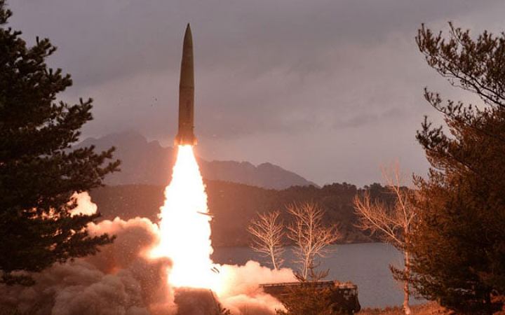 ফের জোড়া ব্যালিস্টিক ক্ষেপণাস্ত্রের পরীক্ষা চালাল উত্তর কোরিয়া