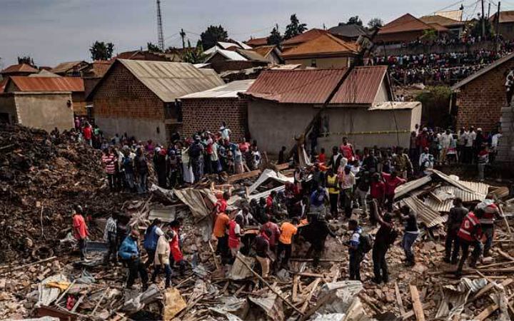 উগান্ডায় আবর্জনার স্তূপধসে নিহত ২৩