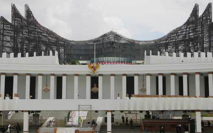 ইন্দোনেশিয়ায় প্রস্তাবিত নতুন রাজধানীতে মন্ত্রিসভার প্রথম বৈঠক