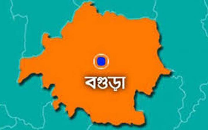 বগুড়ায় রেললাইনের ক্লিপ খোলার সময় যুবক আটক
