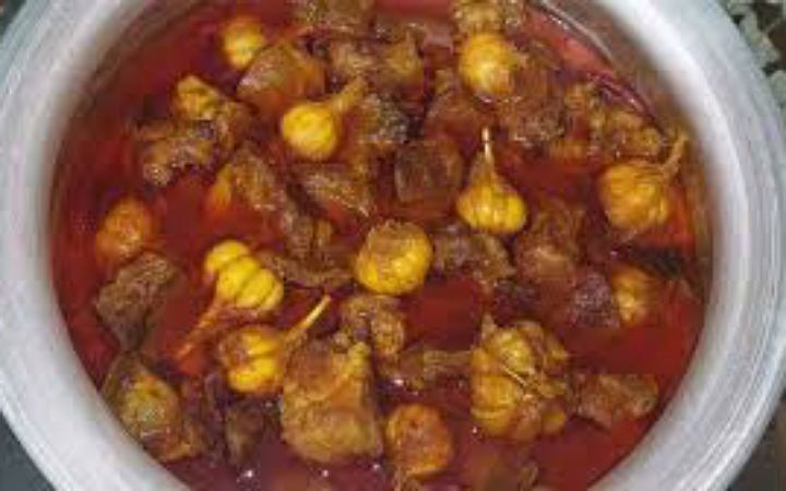 আস্ত রসুন দিয়ে গরুর মাংস রাঁধবেন যেভাবে