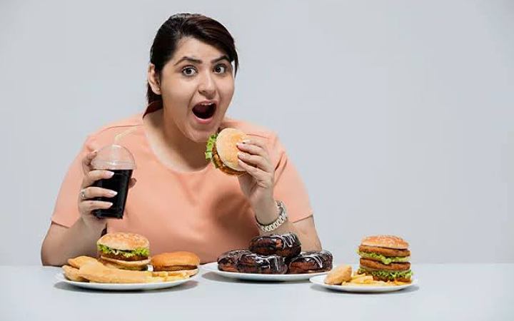 অতিরিক্ত খাওয়ার লোভ কমাবেন যেভাবে