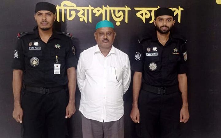 এবার গোপালগঞ্জে সেনাবাহিনীর ওপর হামলায় গ্রেফতার ৪