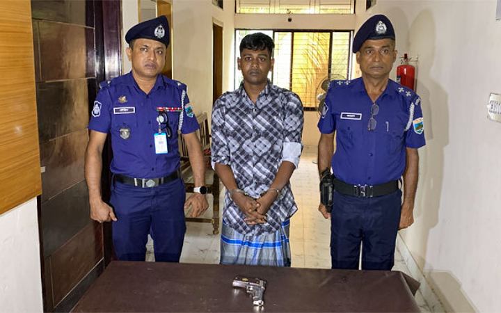 রাজশাহীতে অবৈধ আগ্নেয়াস্ত্রসহ গ্রেফতার১