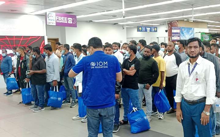 ১৫০ বাংলাদেশি লিবিয়া থেকে দেশে ফিরলেন