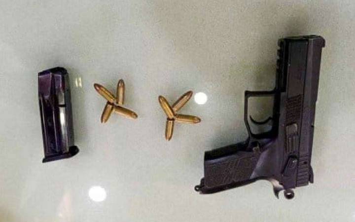ধুনটে ৮ রাউন্ড গুলিসহ একটি বিদেশী পিস্তল উদ্ধার