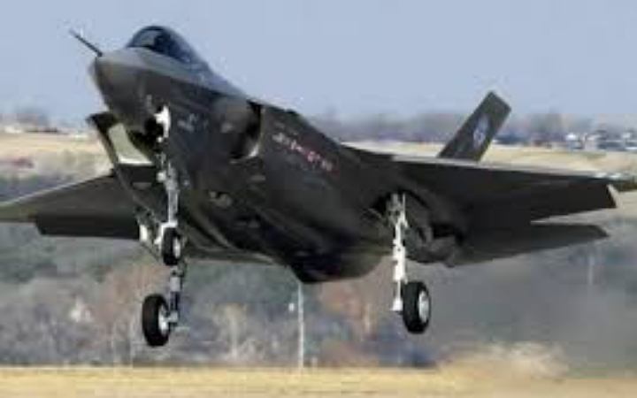 ইসরায়েলি বিমান হামলায় দামেস্ক ও হোমস শহরে, নিহত ১