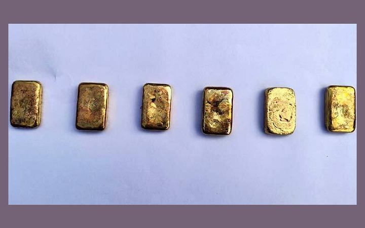 দামুড়হুদা সীমান্ত থেকে ৬ টি সোনার বার জব্দ করেছে বিজিবি