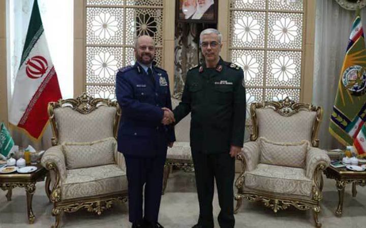 সৌদির সশস্ত্র বাহিনী প্রধান হঠাৎ ইরান সফরে