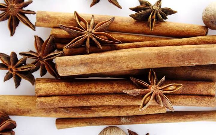 জেনে নিন পিরিয়ডের সময় দারুচিনি খেলে কী হয়?