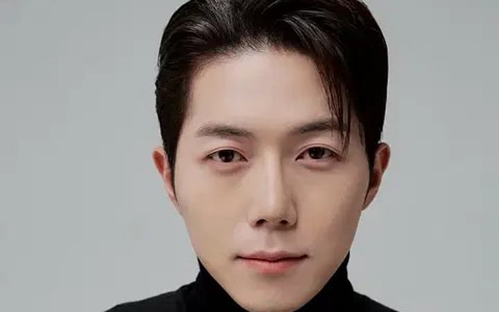 মারা গেলেন কোরীয় তারকা অভিনেতা পার্ক মিন জে