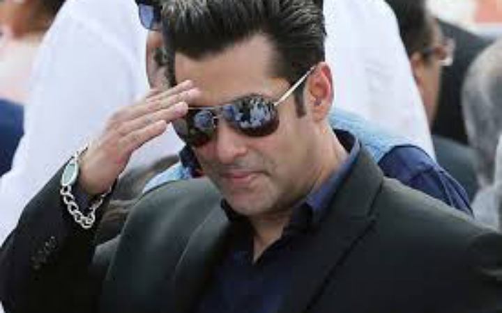 সালমানকে এবার সরাসরি হত্যার হুমকি দিয়েছে এক অজ্ঞাত ব্যক্তি