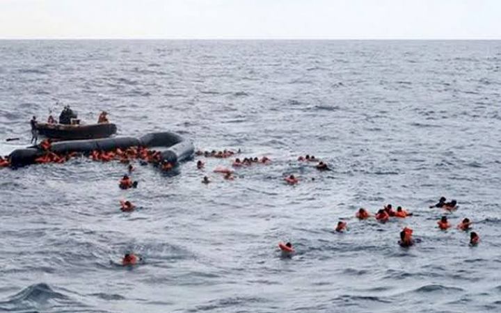 গ্রিসে নৌকাডুবিতে নিহত ১, নিখোঁজ ৪০