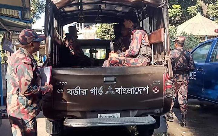 পঞ্চগড় সীমান্ত থেকে ধরে নিয়ে যাওয়া কিশোরকে ফেরত দিলো বিএসএফ