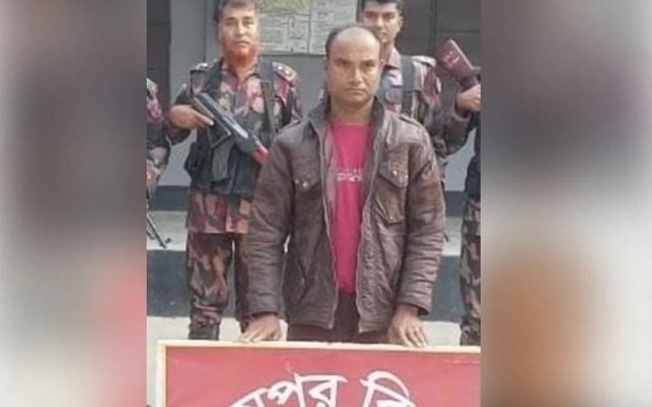 ঝিনাইদহের মহেশপুর সীমান্তে ভারতীয় নাগরিক আটক