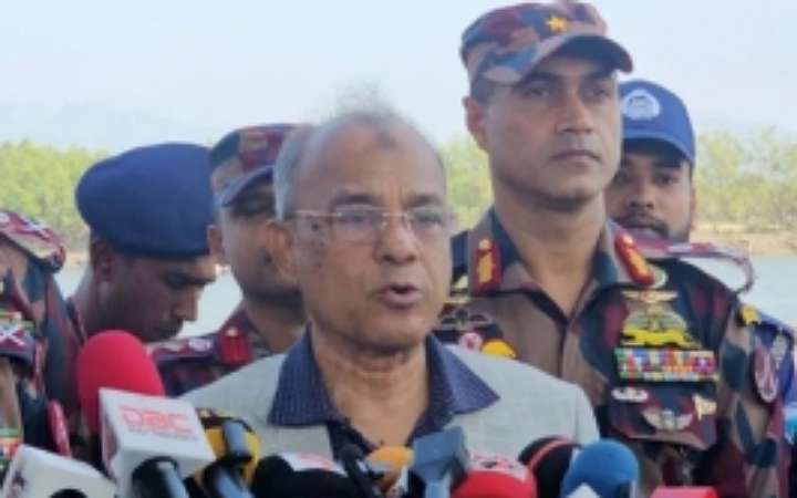 আরাকান আর্মি ও মিয়ানমার সরকার দুই পক্ষেই যোগাযোগ রয়েছে: স্বরাষ্ট্র উপদেষ্টা