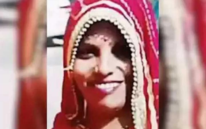 ভারতে বিয়ে করতে বলায় পরকীয়া প্রেমিকাকে খুন