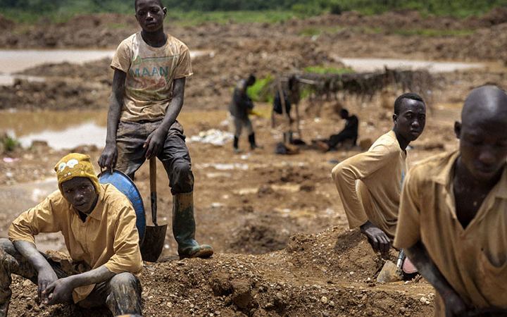 ঘানায় বন্দুকযুদ্ধে কমপক্ষে ৭ শ্রমিক নিহত