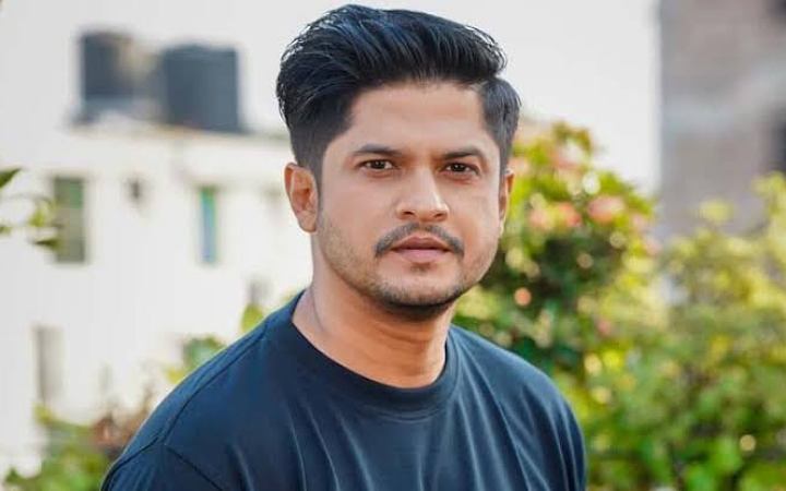 ফেসবুক পোস্টে যে বার্তা দিলেন নিলয় আলমগীর