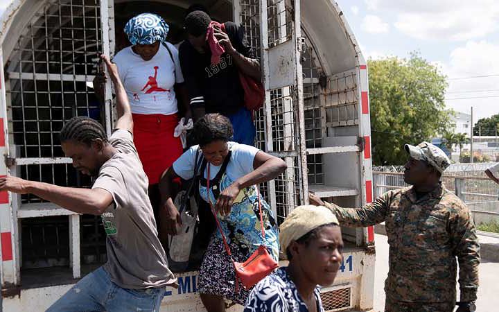 পৌনে তিন লাখ অভিবাসীকে বিতাড়িত করেছে ডোমিনিকান প্রজাতন্ত্র