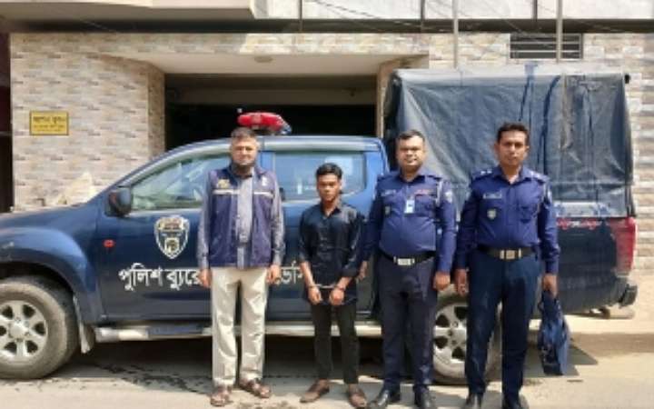 নরসিংদীতে জুয়ার খেলাকে কেন্দ্র করে সহকর্মীকে হত্যা, দুই বন্ধু গ্রেপ্তার